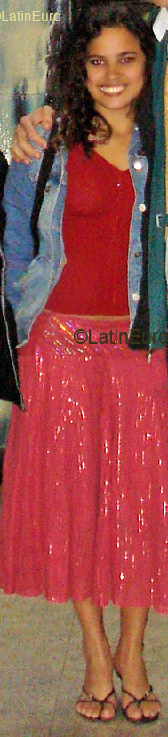 Date this hard body Brazil girl Anna from  B2593