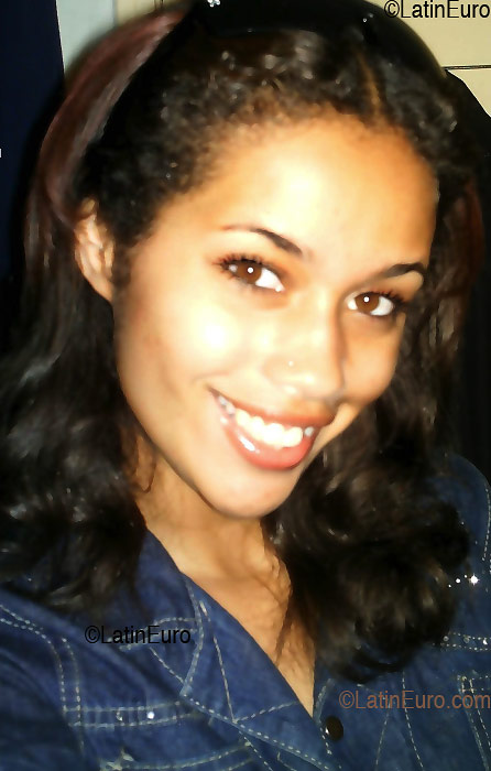 Date this athletic Brazil girl Dayane from SAO PAULO B2626