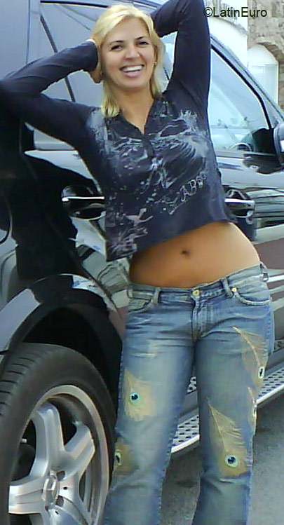 Date this sensual Brazil girl Sheylla from CARUARU B2693