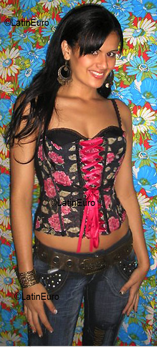 Date this delightful Brazil girl Jacqueline from CARUARU B2707