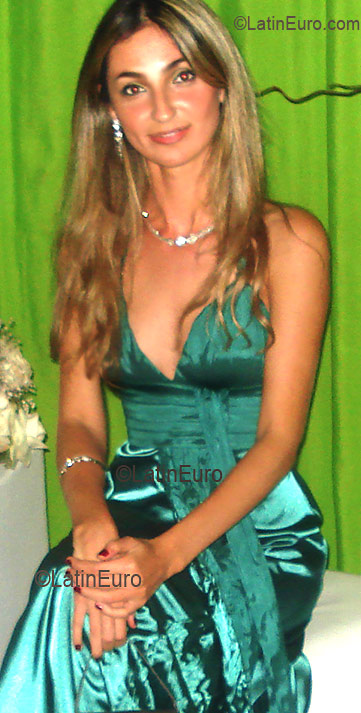 Date this pretty Brazil girl Cristiane from SAO MATEUS B2747