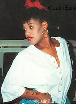 Date this gorgeous Brazil girl Rosangela from OSASCO B2800