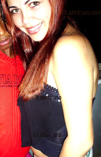 Date this lovely Brazil girl Franciellu from ITAMARAJU B2838