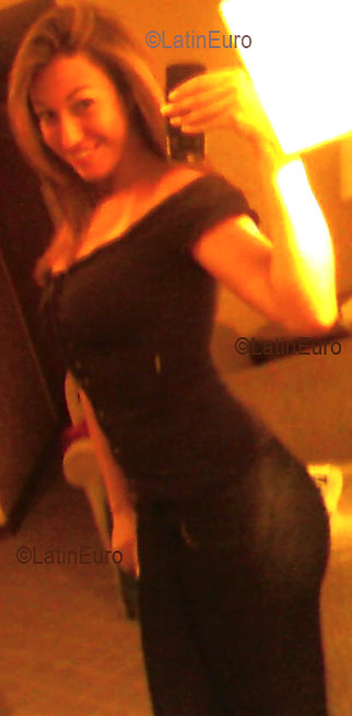 Date this lovely Brazil girl Rachel from  B3006