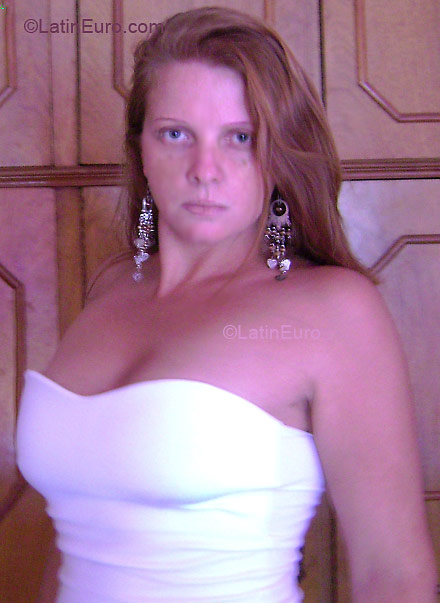 Date this young Brazil girl Adriana from NOVA FRIBURGO B3042