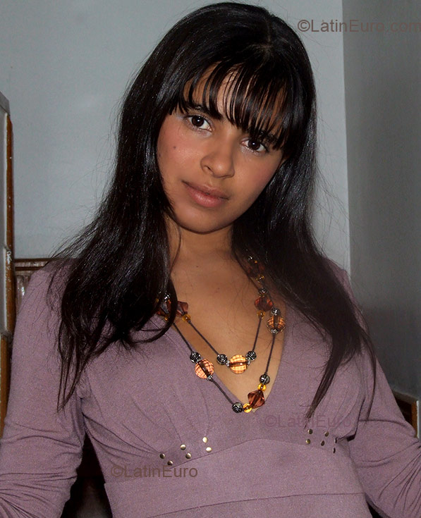 Date this hot Brazil girl Gisele from GOIANIA B3060