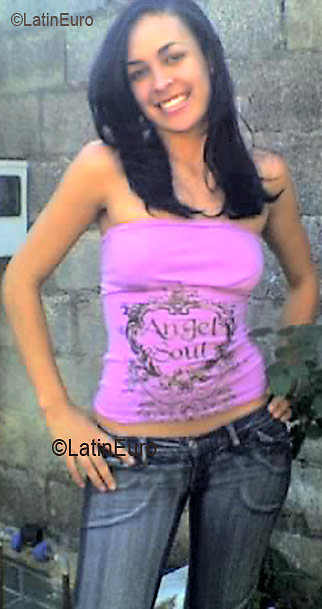 Date this hot Brazil girl Fabiana from BELO HORIZONTE B3117