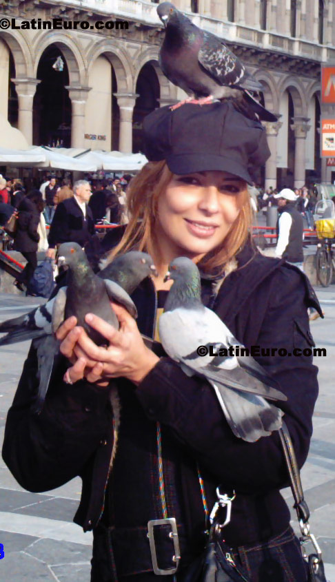 Date this beautiful Brazil girl Dayse from Governador Valadares B314