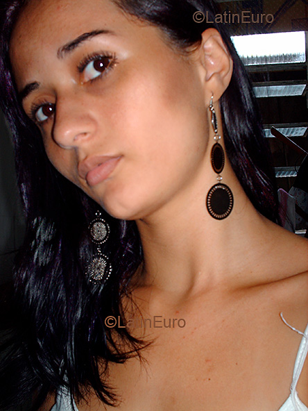 Date this hot Brazil girl Monica from CACOAL B3264