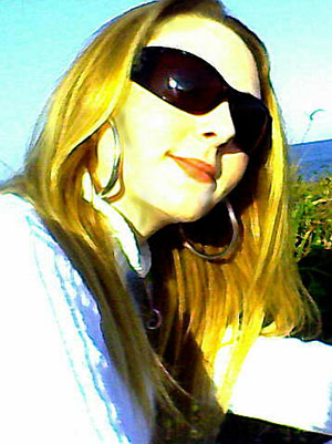 Date this young Brazil girl Fabiana from GUARATUBA B3277