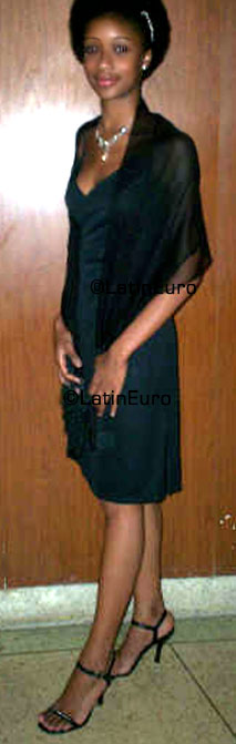 Date this sensual Brazil girl Thais from SAO PAULO B3379