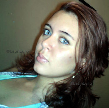 Date this happy Brazil girl Daniele from RIO DE JANEIRO B3473
