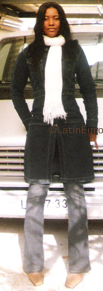 Date this voluptuous Brazil girl Rosimar from RIO DE JANEIRO B3490