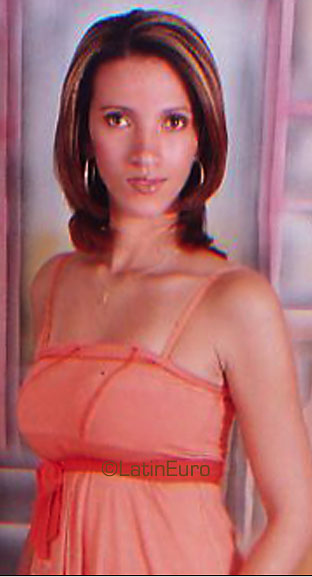 Date this funny Brazil girl Tatiara from RIO DE JANEIRO B3512