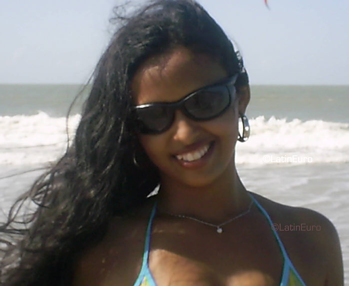 Date this delightful Brazil girl Luana from FORQUILHA B3523