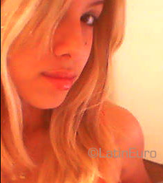 Date this attractive Brazil girl Adriane from SAO PAULO B3525