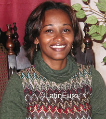 Date this charming Brazil girl Edileuza from MATO GROSSO B3586