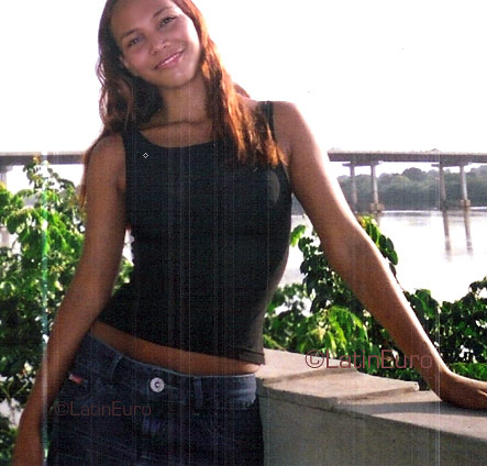 Date this fun Brazil girl Maria from IMPERATRIZ B3590