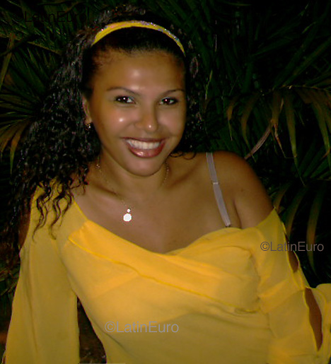 Date this nice looking Brazil girl Francisca from FORTALEZA B3689