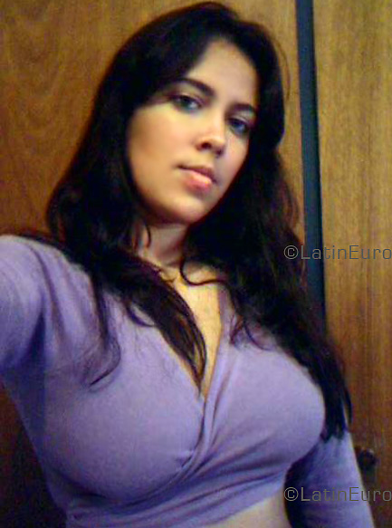 Date this georgeous Brazil girl Rubi from PETROLINA B3792