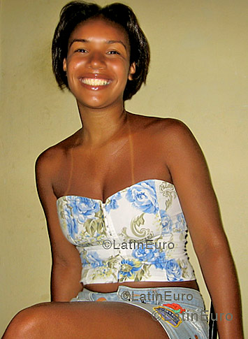 Date this georgeous Brazil girl Nane from RIO DE JANEIRO B3837