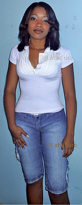 Date this beautiful Brazil girl Mirian from TIMOTEO B3863