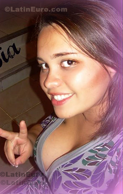 Date this good-looking Brazil girl Ana from Belford Roxo B387