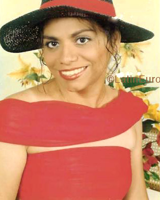 Date this hard body Brazil girl Raquel from TERESINA B3902