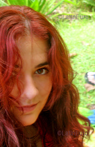 Date this hot Brazil girl Flavia from SAO JOSE B3944