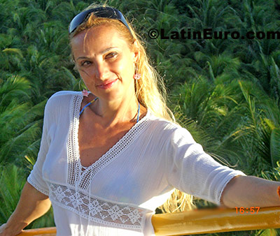 Date this sensual Brazil girl Nice from Rio de Janeiro B405