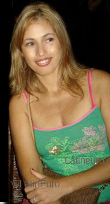 Date this cute Brazil girl Bel from RIO DE JANEIRO B4057