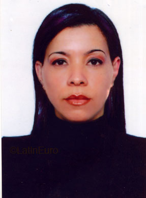 Date this happy Brazil girl Joana from BELO HORIZONTE B4099