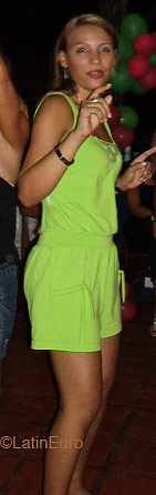 Date this beautiful Brazil girl Ana from MARITUBA B4197