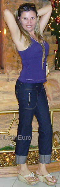 Date this hot Brazil girl Jaqueline- from SANTO ANTONIO B4213