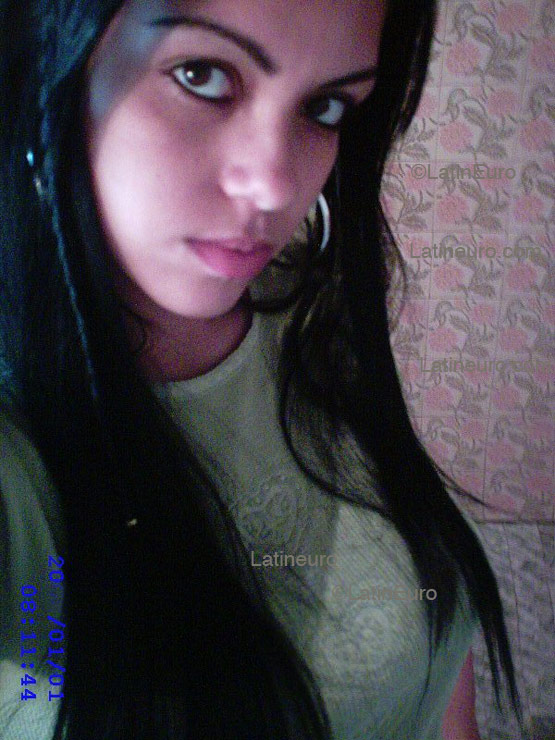 Date this gorgeous Brazil girl Anna from MARINGA B4216