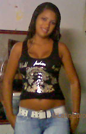 Date this happy Brazil girl Andreza from OLINDA B4238