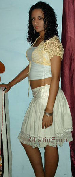 Date this hard body Brazil girl Adrielle from SAO PAULO B4303