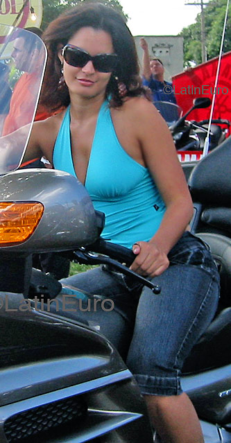 Date this gorgeous Brazil girl Roberta from FRANCA B4352