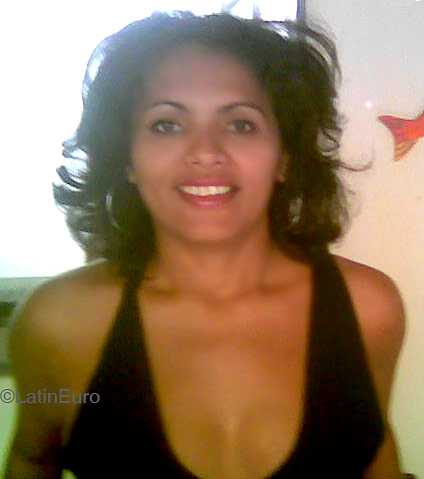 Date this voluptuous Brazil girl Silvelena from  B4364