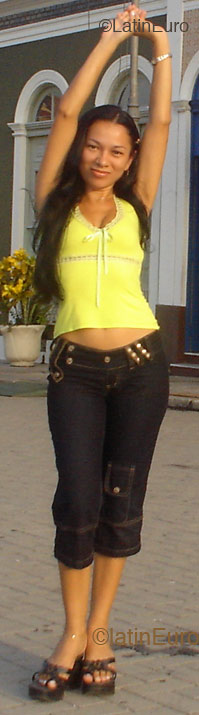 Date this sultry Brazil girl Ana from MANAUS B4556