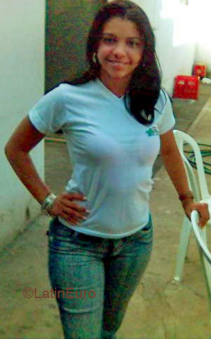Date this delightful Brazil girl Aline from TERESINA B4652