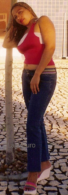 Date this happy Brazil girl Maria from PETROLINA B4655