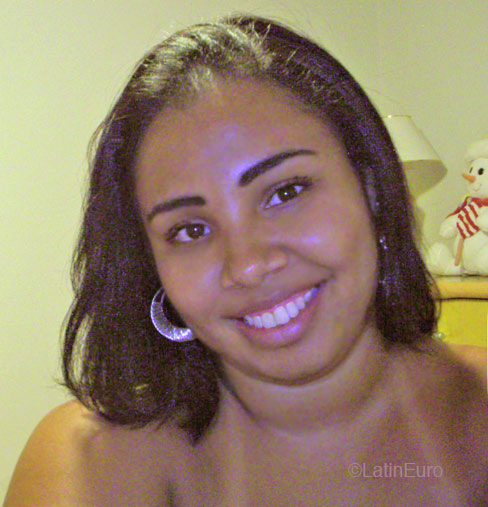 Date this passionate Brazil girl Vanessa from RIO DE JANEIRO B4728