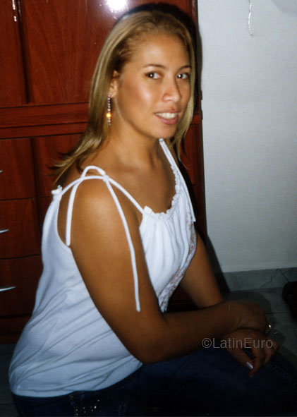 Date this cute Brazil girl Graciela from SAO PAULO B4822