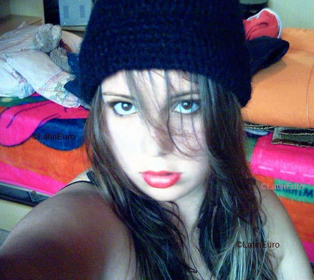 Date this sensual Brazil girl Marina from CHAPECO B4888