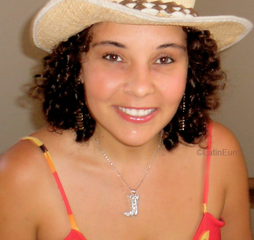 Date this young Brazil girl Jaqueline from MONTES CLAROS B5011
