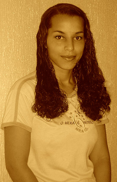 Date this nice looking Brazil girl Nilciele from  B5017