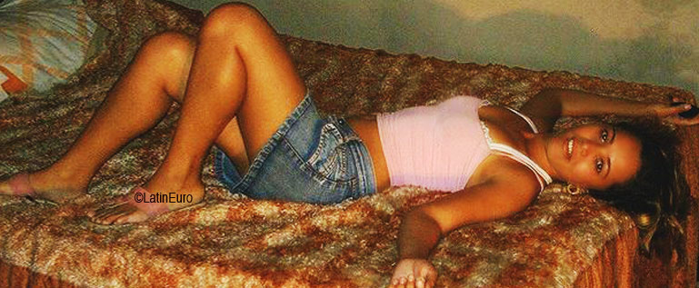 Date this delightful Brazil girl Andressa- from PORTO FELIZ B5033