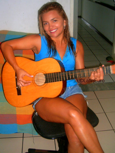 Date this pretty Brazil girl Lindaura from FORTALEZA B5051