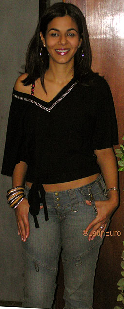 Date this hot Brazil girl Maria from GOIANIA B5068